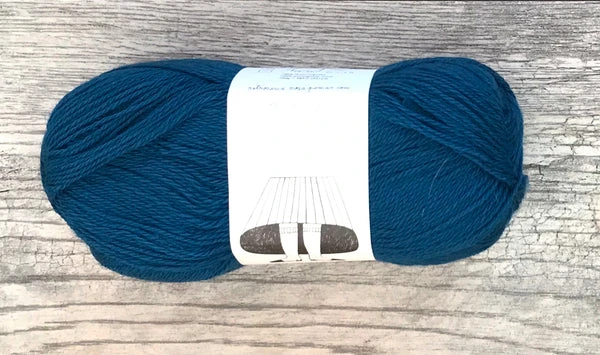 Mondim fingering/sock weight yarn - Farm to Cable Yarns