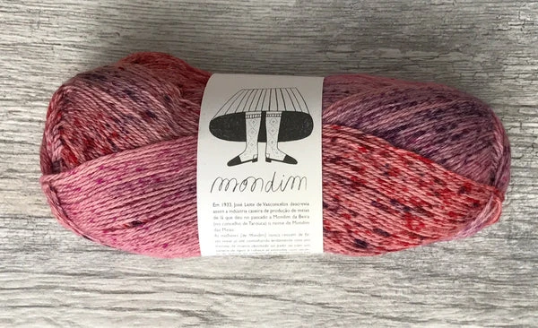 Mondim fingering/sock weight yarn - Farm to Cable Yarns
