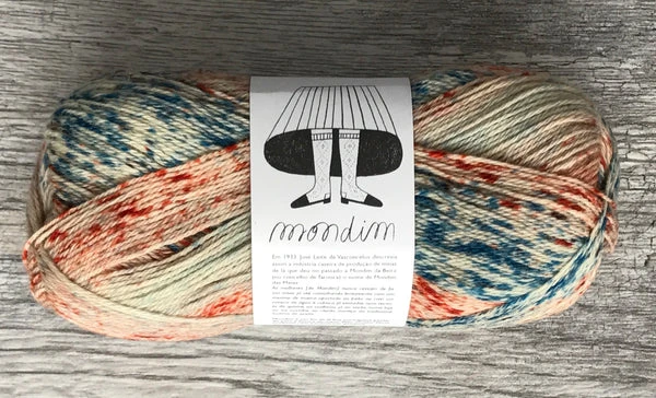 Mondim fingering/sock weight yarn - Farm to Cable Yarns