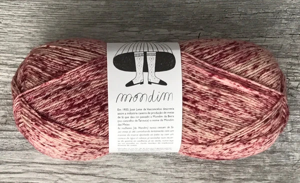 Mondim fingering/sock weight yarn - Farm to Cable Yarns