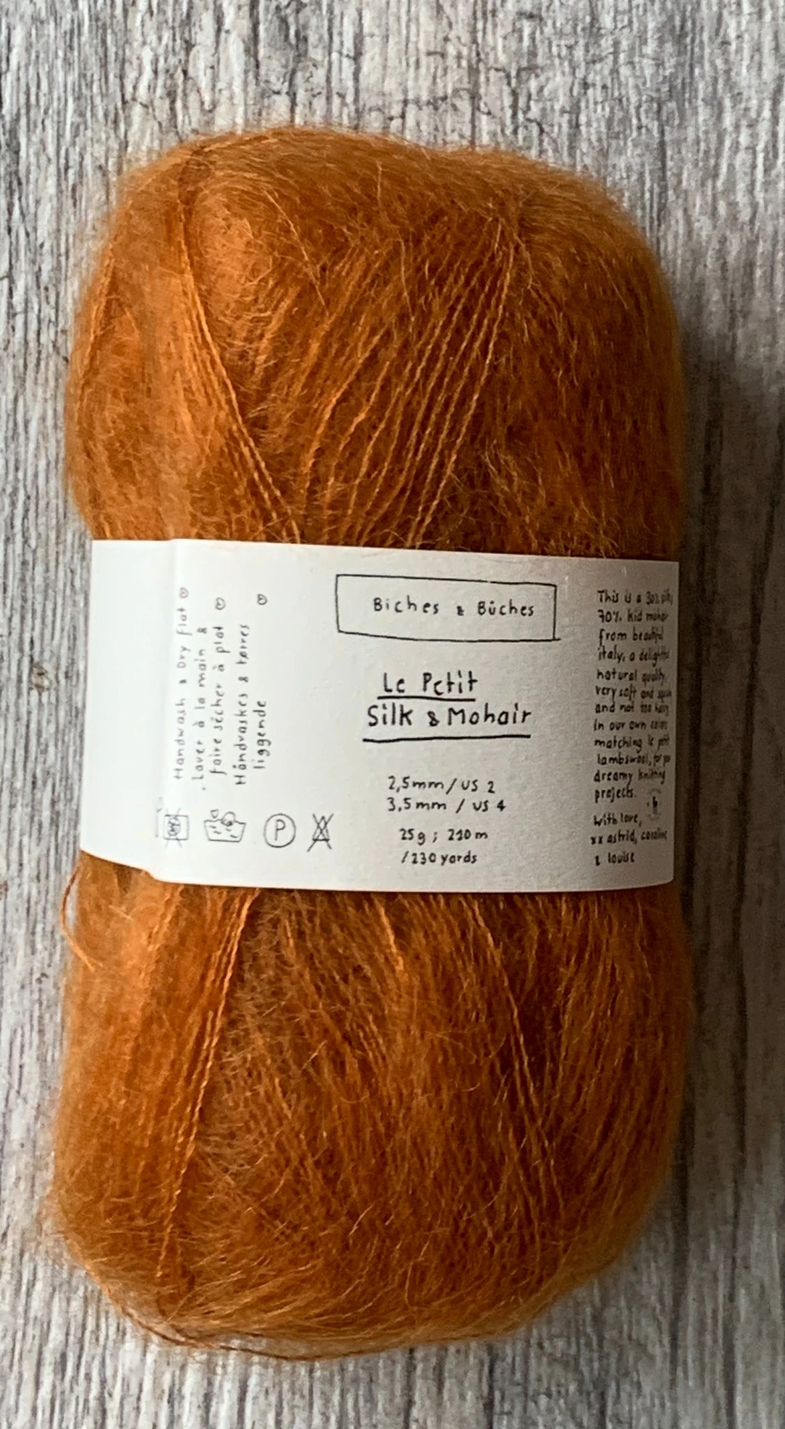 BICHES & BÛCHES - LE PETIT SILK & MOHAIR