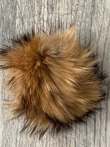 Pom Poms - Poppy's Pompom - Farm to Cable Yarns