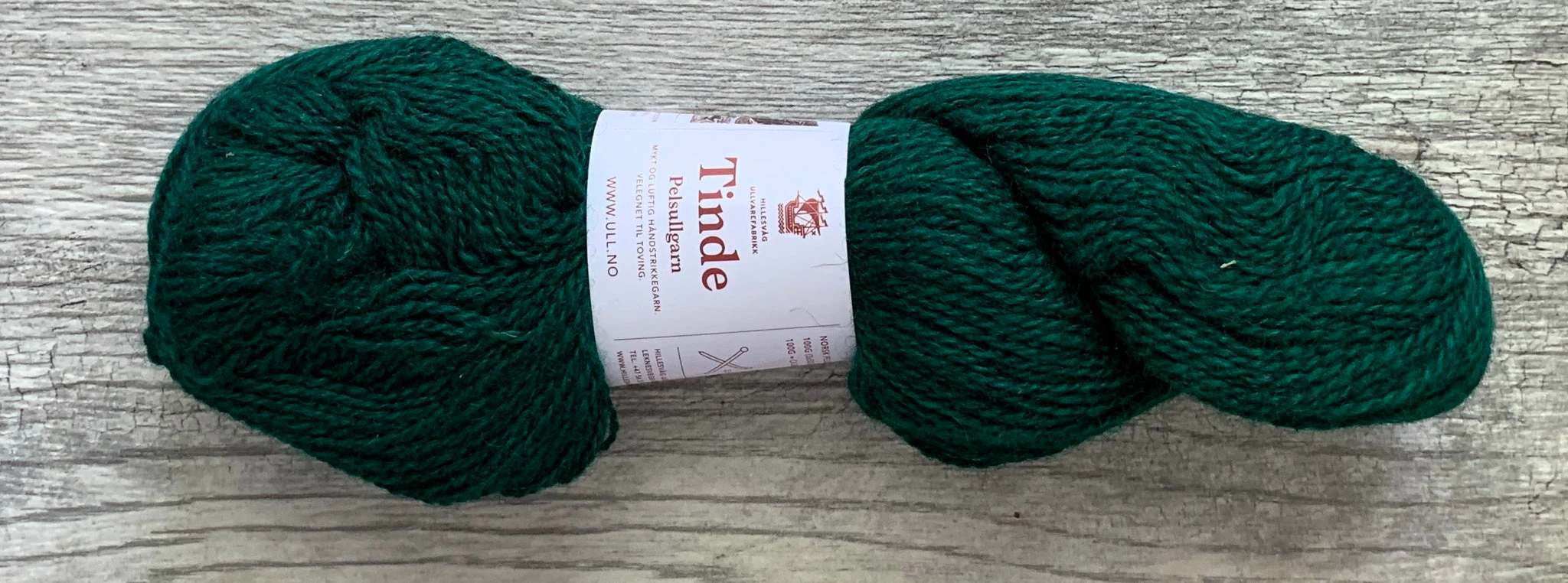 Hillesvåg Tinde - Farm to Cable Yarns