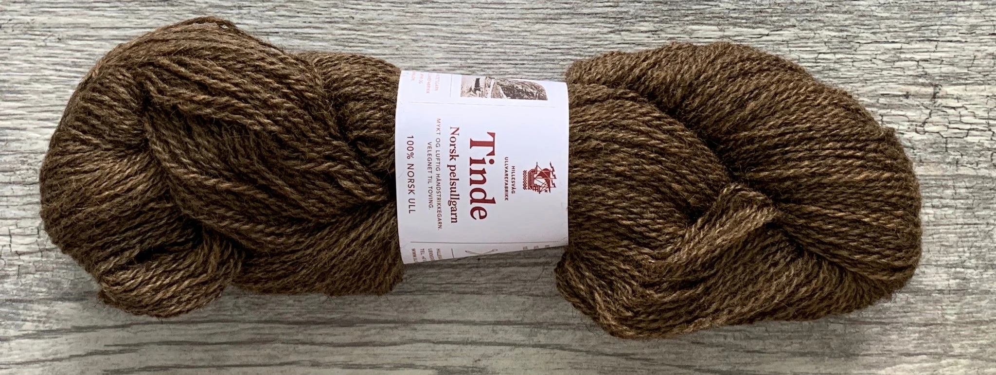 Hillesvåg Tinde - Farm to Cable Yarns