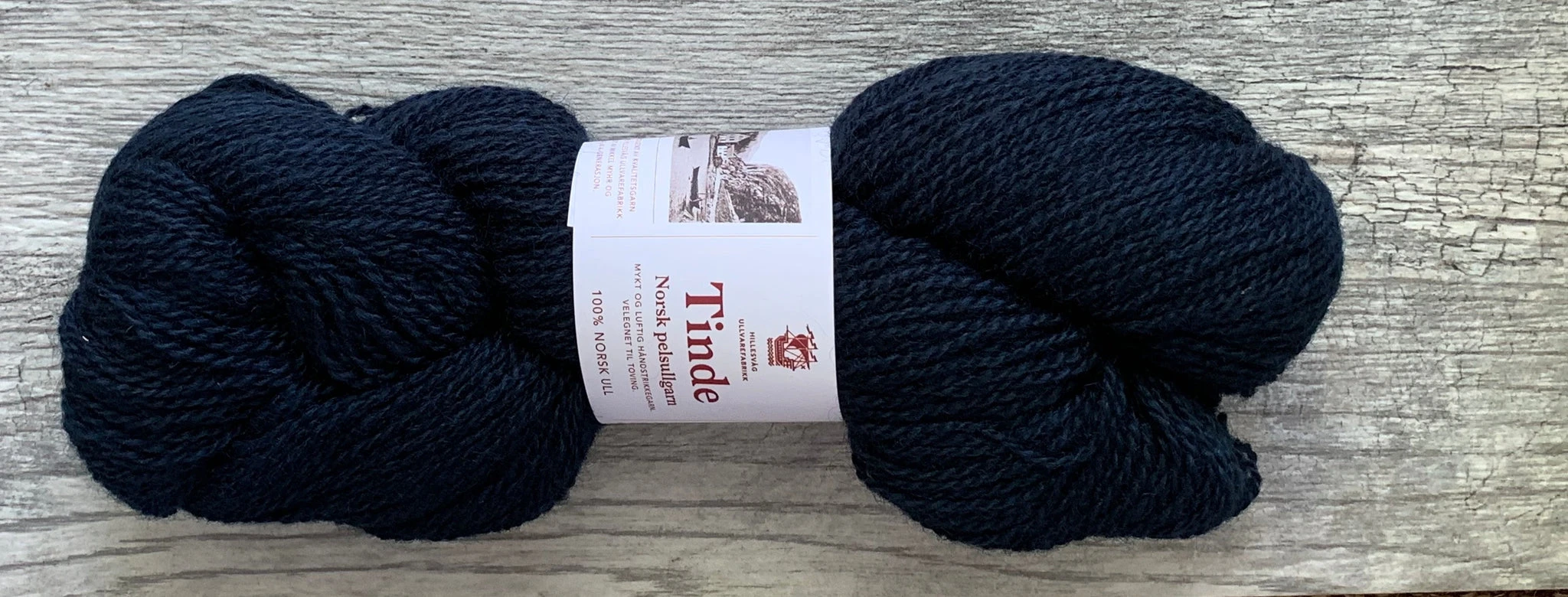 Hillesvåg Tinde - Farm to Cable Yarns