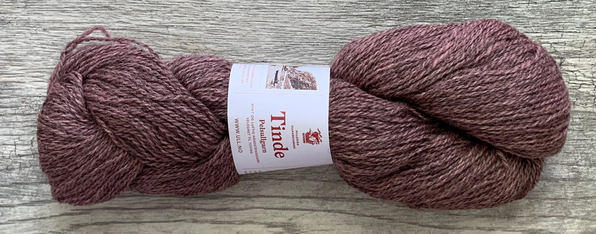 Hillesvåg Tinde - Farm to Cable Yarns