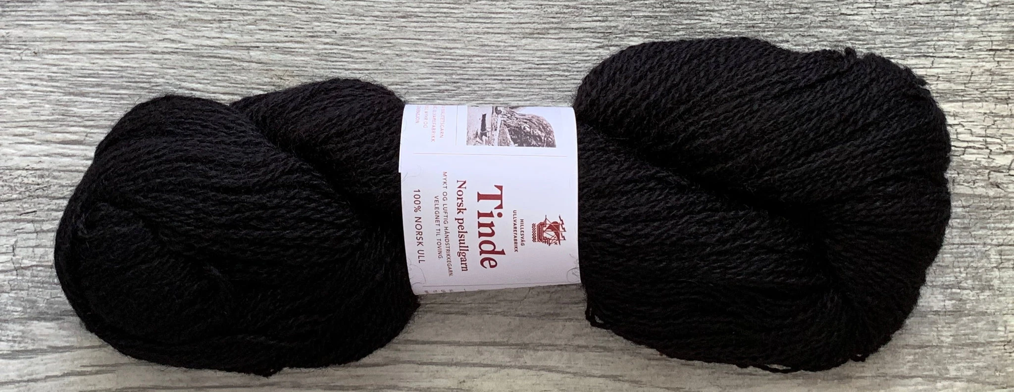 Hillesvåg Tinde - Farm to Cable Yarns